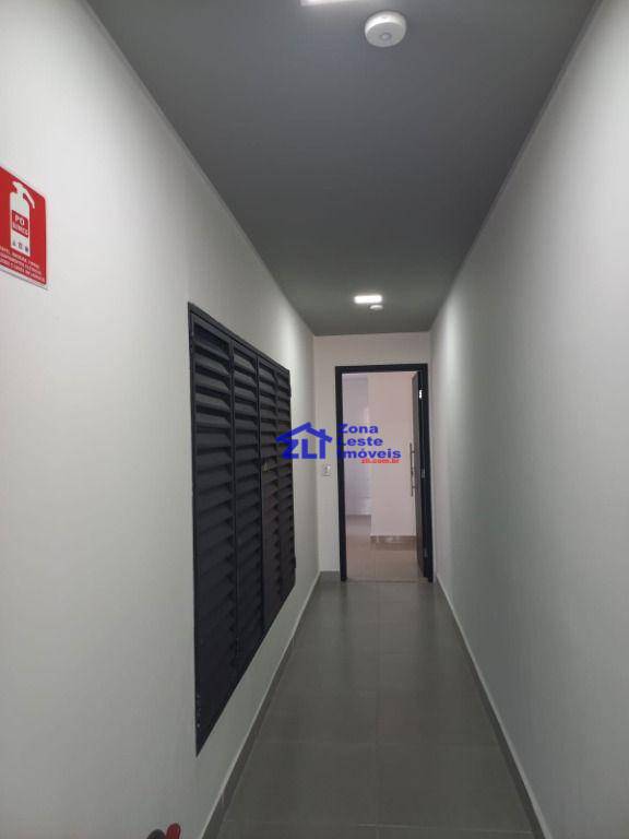 Apartamento à venda com 2 quartos, 40m² - Foto 18