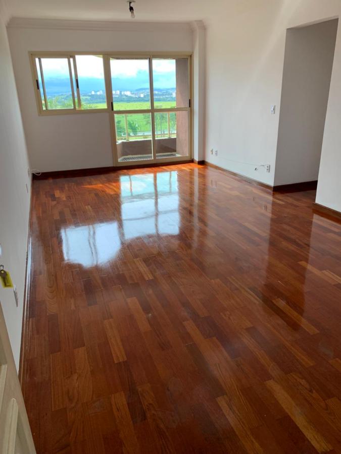 Apartamento para alugar com 4 quartos, 133m² - Foto 2