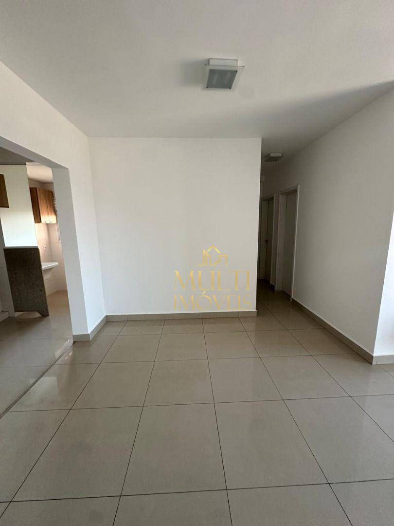 Apartamento para alugar com 3 quartos, 77m² - Foto 7