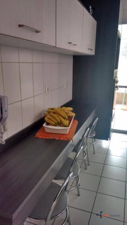 Apartamento à venda e aluguel com 3 quartos, 182m² - Foto 25