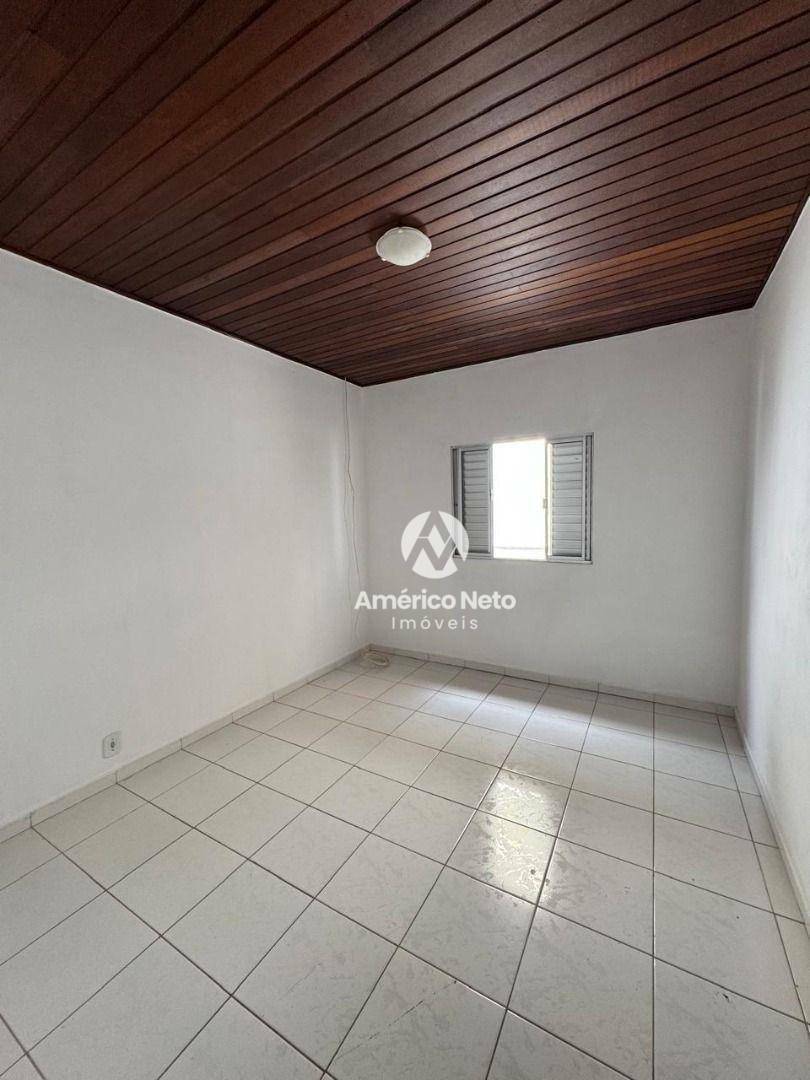 Casa para alugar com 2 quartos, 160m² - Foto 56