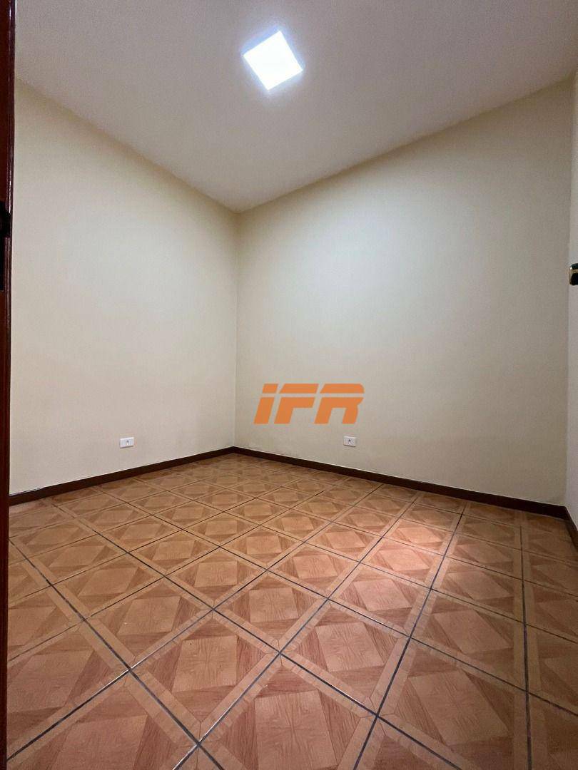 Casa à venda com 2 quartos, 100m² - Foto 10