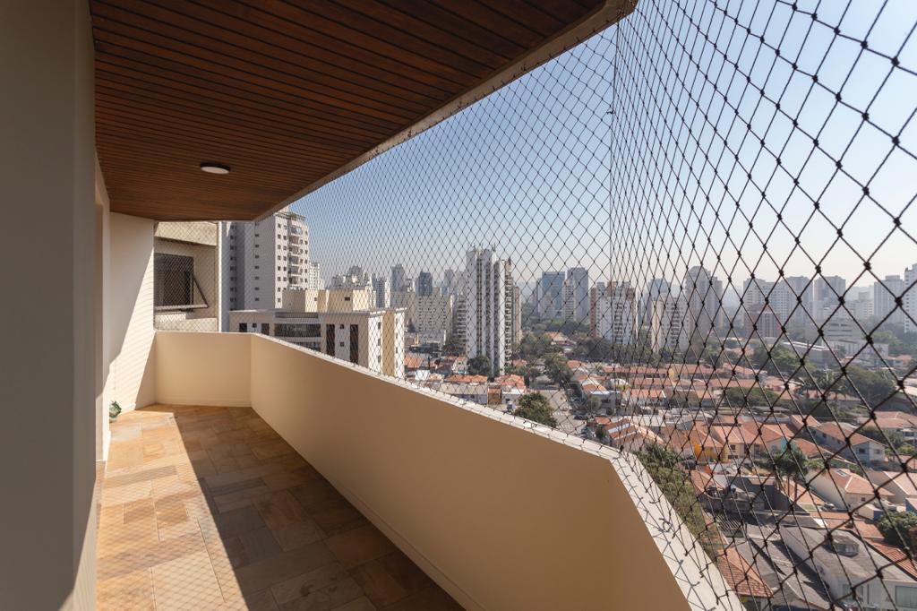 Apartamento à venda com 4 quartos, 220m² - Foto 17