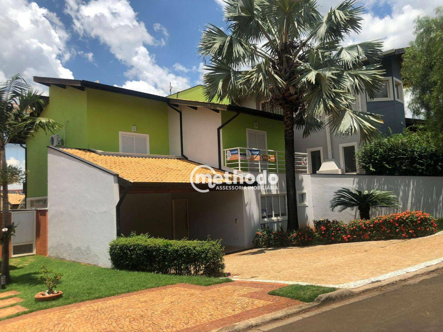 Casa de Condomínio à venda com 4 quartos, 402m² - Foto 1