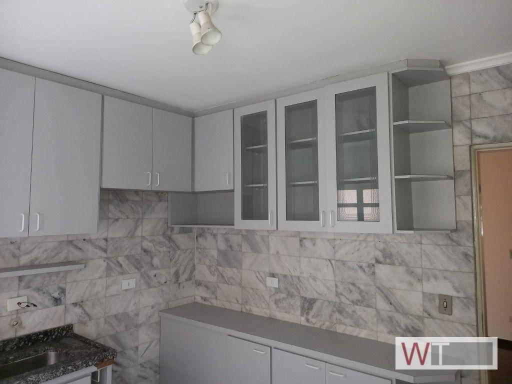 Casa para alugar com 2 quartos, 100m² - Foto 12