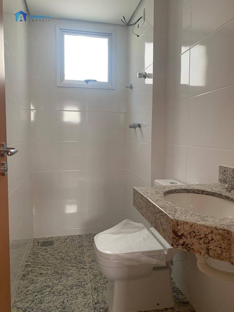 Apartamento à venda com 2 quartos, 62m² - Foto 10