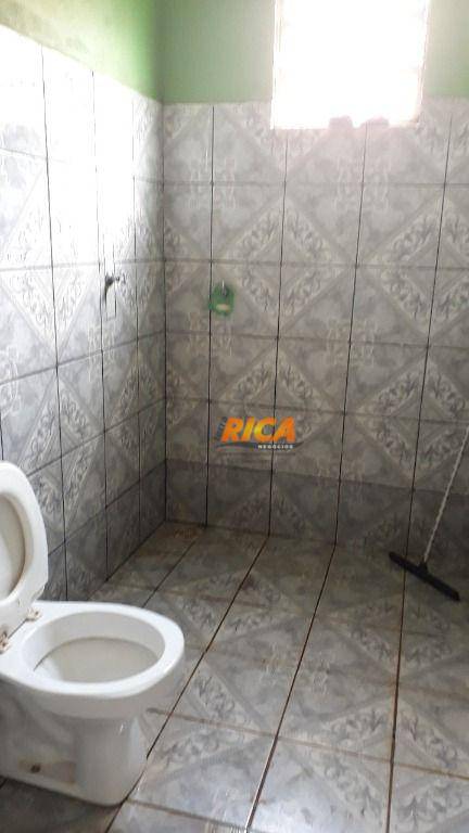 Casa à venda com 2 quartos, 260M2 - Foto 10