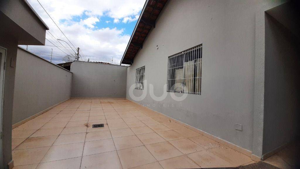 Casa para alugar com 3 quartos, 130m² - Foto 3