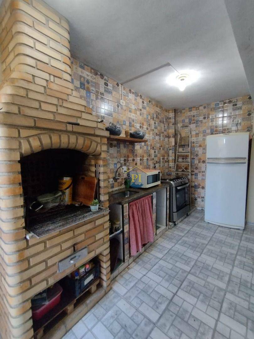 Casa à venda com 3 quartos, 150m² - Foto 7