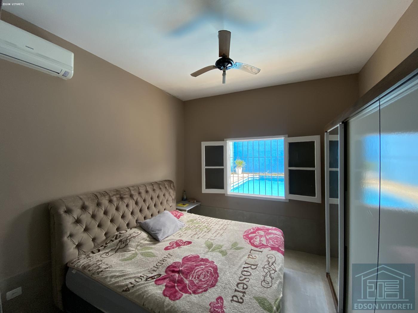 Casa para alugar com 3 quartos, 200m² - Foto 10