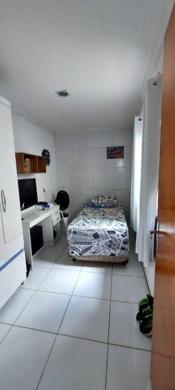 Casa à venda com 3 quartos, 100m² - Foto 6