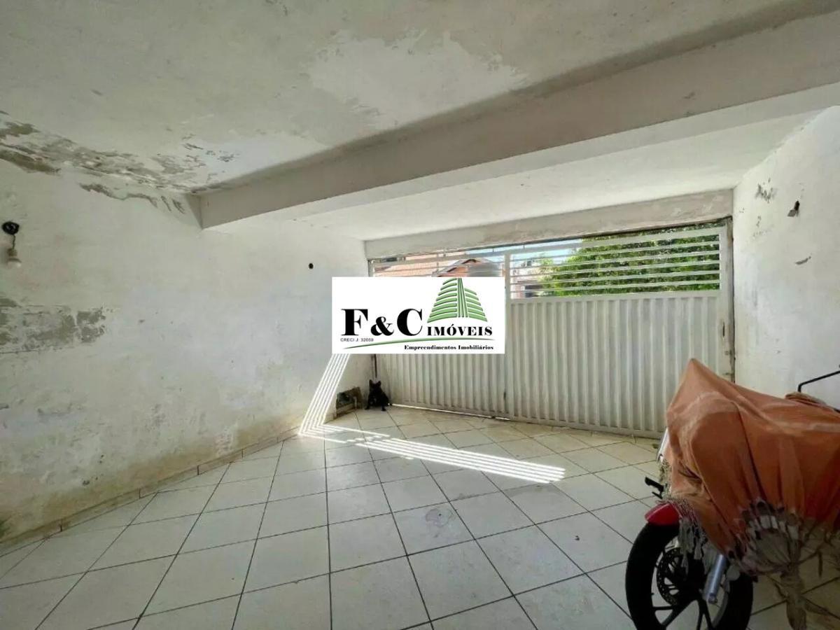 Casa à venda com 3 quartos, 140m² - Foto 4