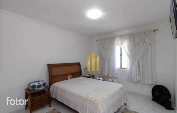 Sobrado à venda com 4 quartos, 250m² - Foto 18