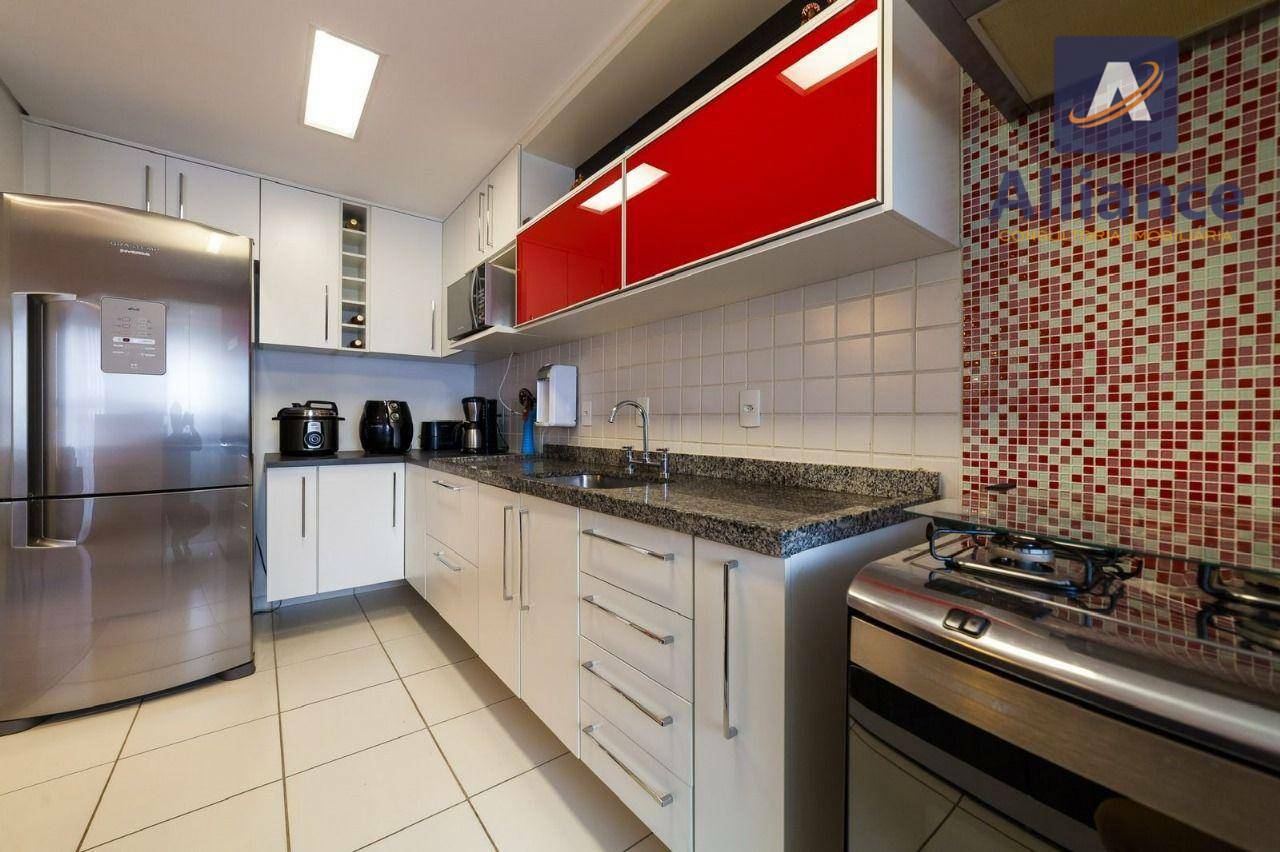 Apartamento à venda com 3 quartos, 162m² - Foto 6