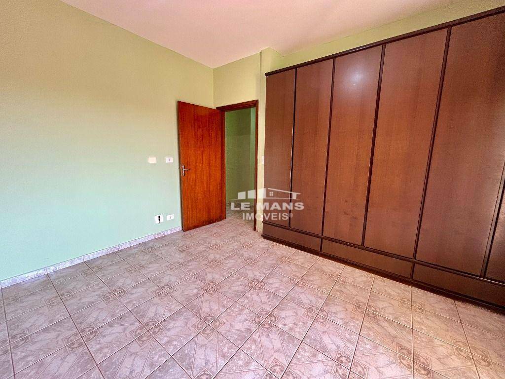 Apartamento à venda com 3 quartos, 130m² - Foto 15