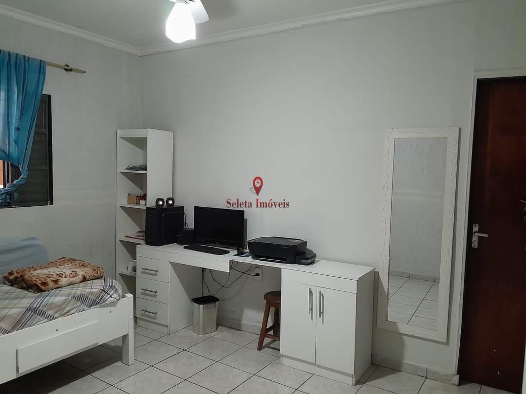 Casa à venda com 3 quartos, 280m² - Foto 8