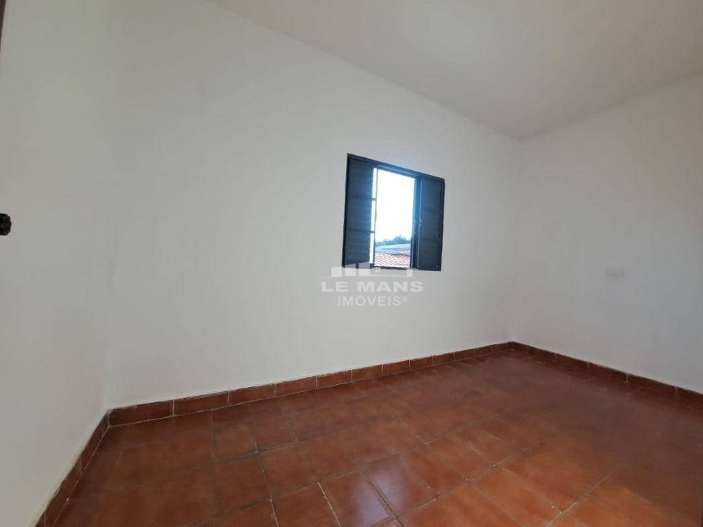 Casa à venda com 4 quartos, 144m² - Foto 15