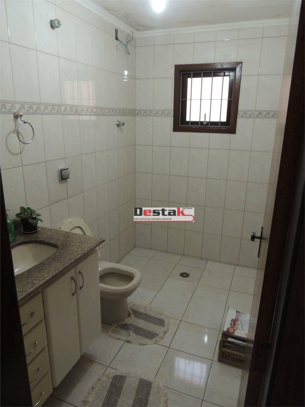 Sobrado à venda com 3 quartos, 300m² - Foto 33