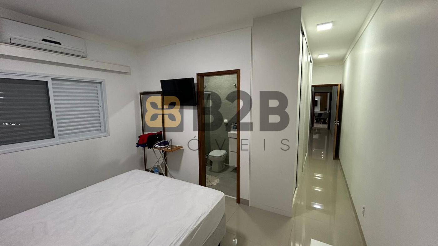 Casa à venda com 3 quartos, 170m² - Foto 15