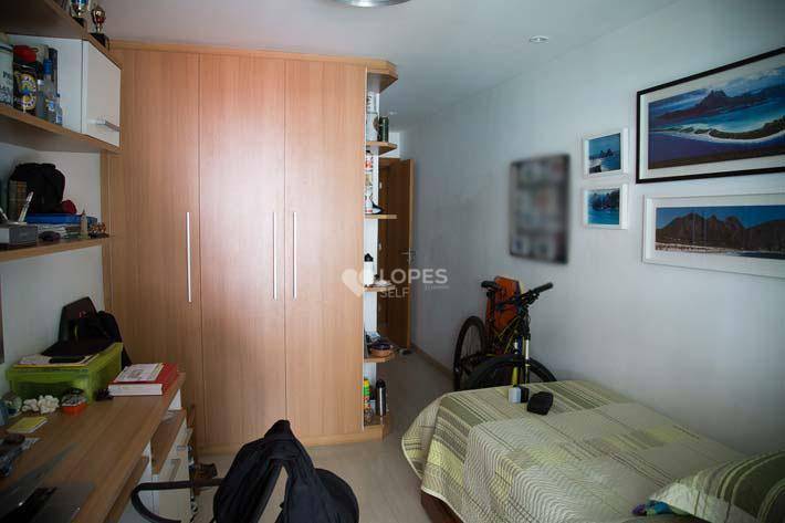 Apartamento à venda com 4 quartos, 195m² - Foto 7