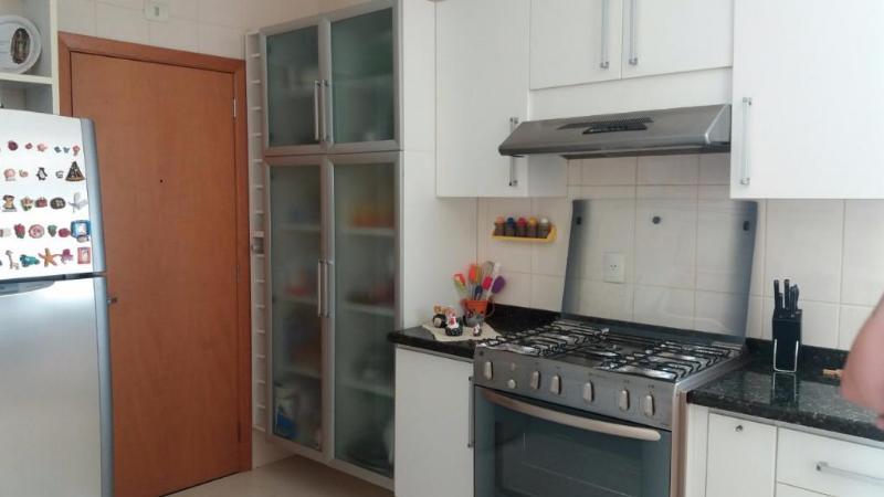 Apartamento à venda com 4 quartos, 146m² - Foto 5