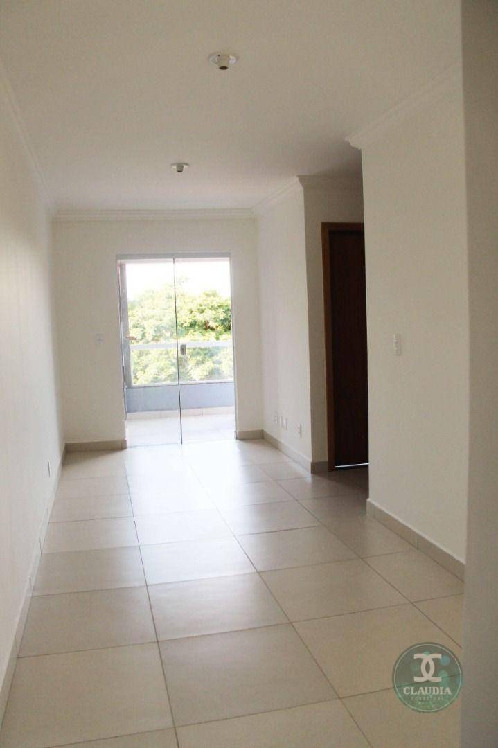 Apartamento à venda com 2 quartos, 79m² - Foto 7