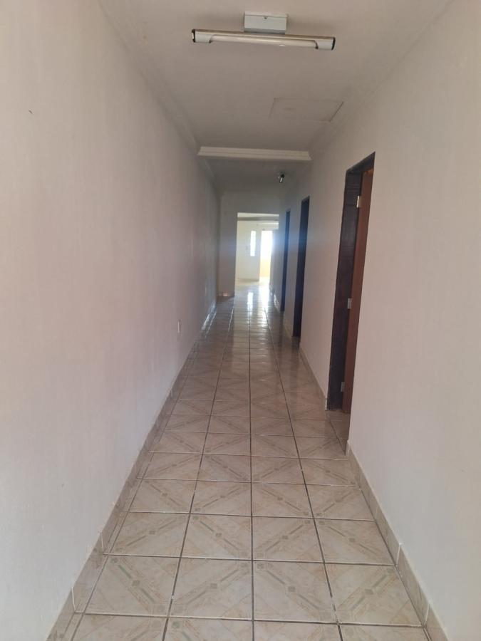 Apartamento para alugar com 3 quartos, 125m² - Foto 4