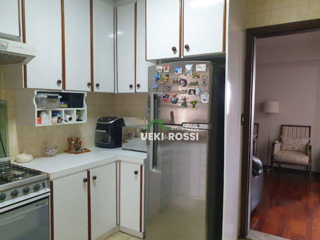 Apartamento à venda com 3 quartos, 109m² - Foto 11