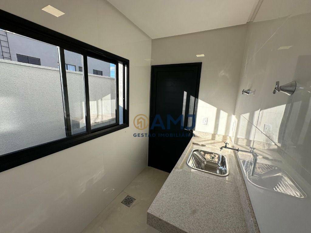 Sobrado à venda com 3 quartos, 207m² - Foto 18