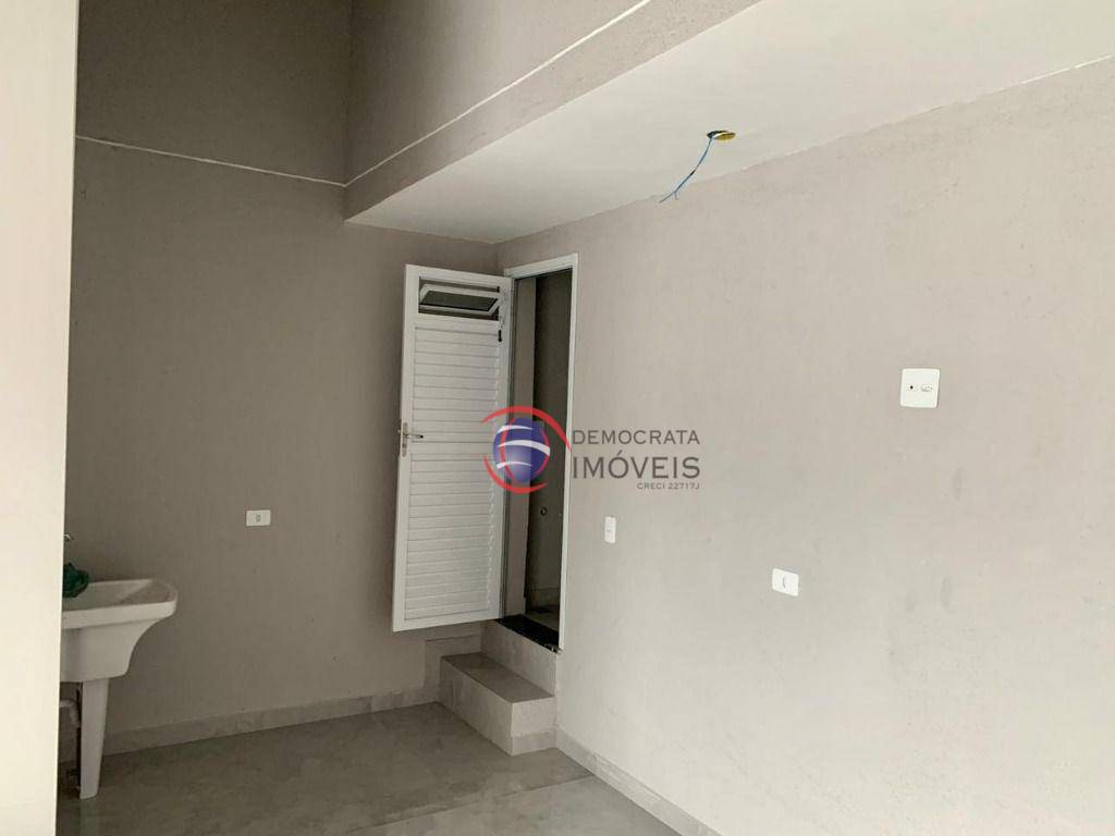 Cobertura à venda com 2 quartos, 100m² - Foto 4