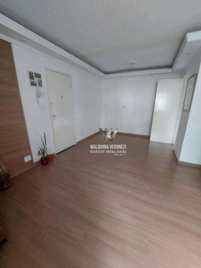 Apartamento à venda com 2 quartos, 70m² - Foto 6