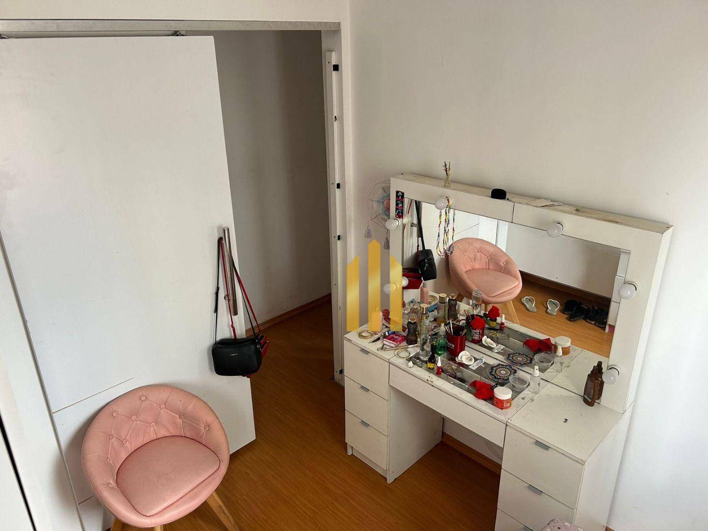 Apartamento à venda com 3 quartos, 68m² - Foto 11