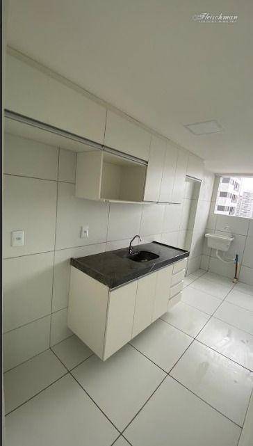 Apartamento à venda com 2 quartos, 58m² - Foto 7