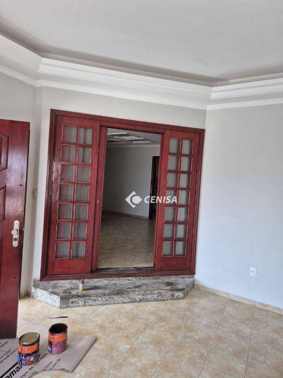 Casa à venda e aluguel com 4 quartos, 164m² - Foto 2