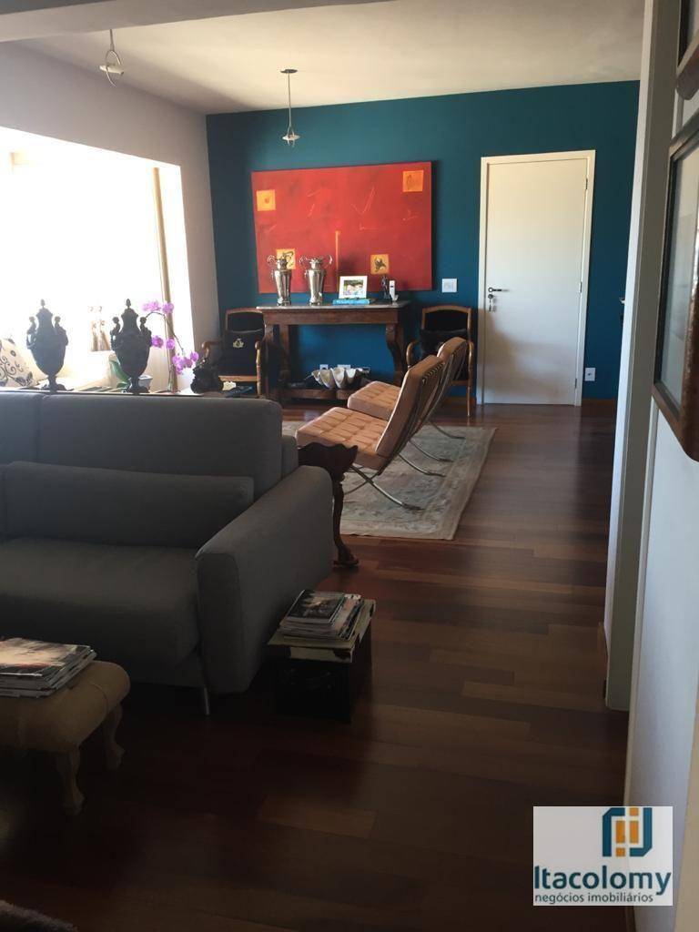 Apartamento à venda com 2 quartos, 107m² - Foto 3