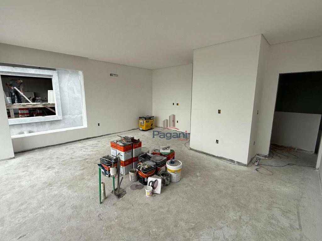 Apartamento à venda com 3 quartos, 104m² - Foto 9