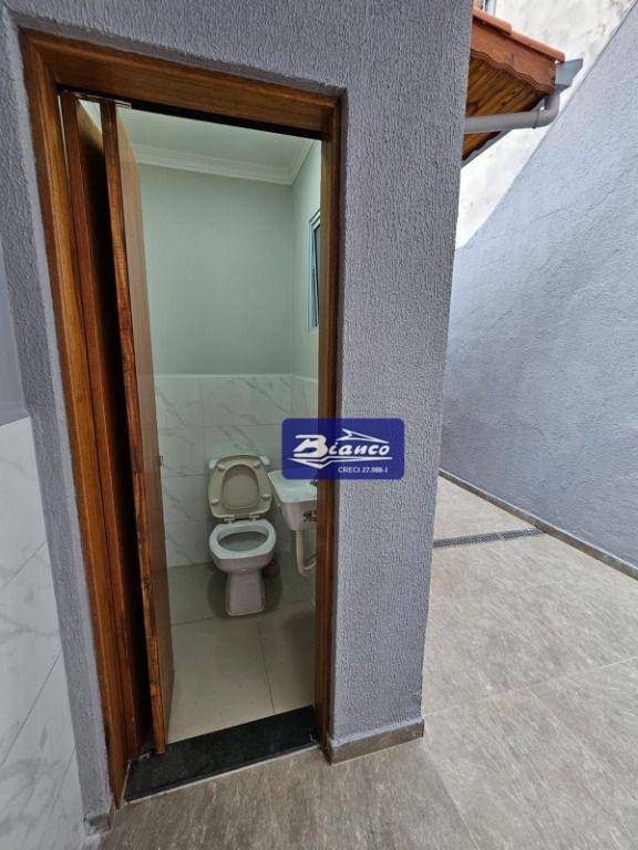 Casa à venda com 3 quartos, 85m² - Foto 2