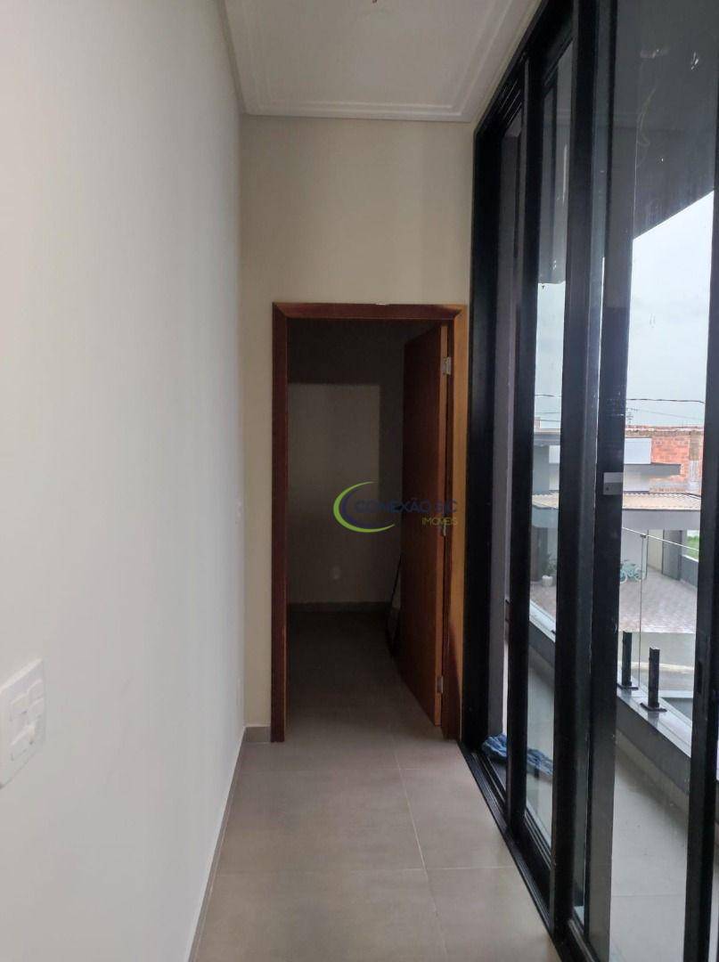 Casa de Condomínio à venda com 4 quartos, 210m² - Foto 20