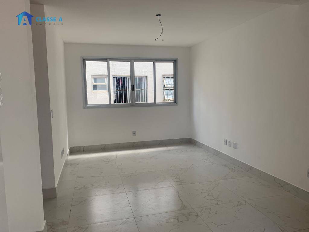 Apartamento à venda com 2 quartos, 62m² - Foto 1