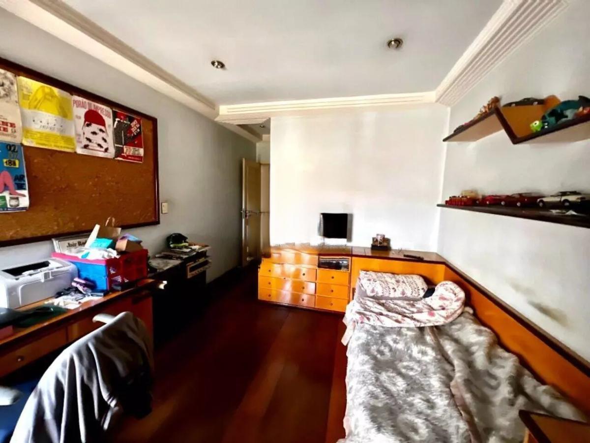 Apartamento à venda com 4 quartos, 220m² - Foto 20