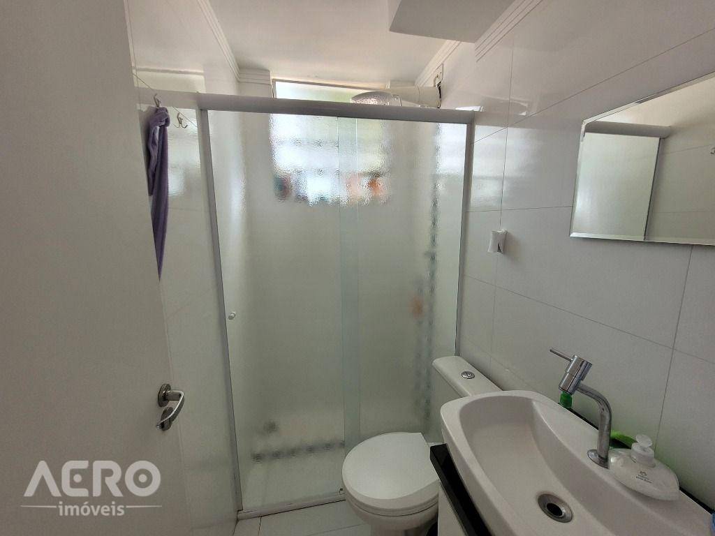 Apartamento à venda com 2 quartos, 56m² - Foto 11