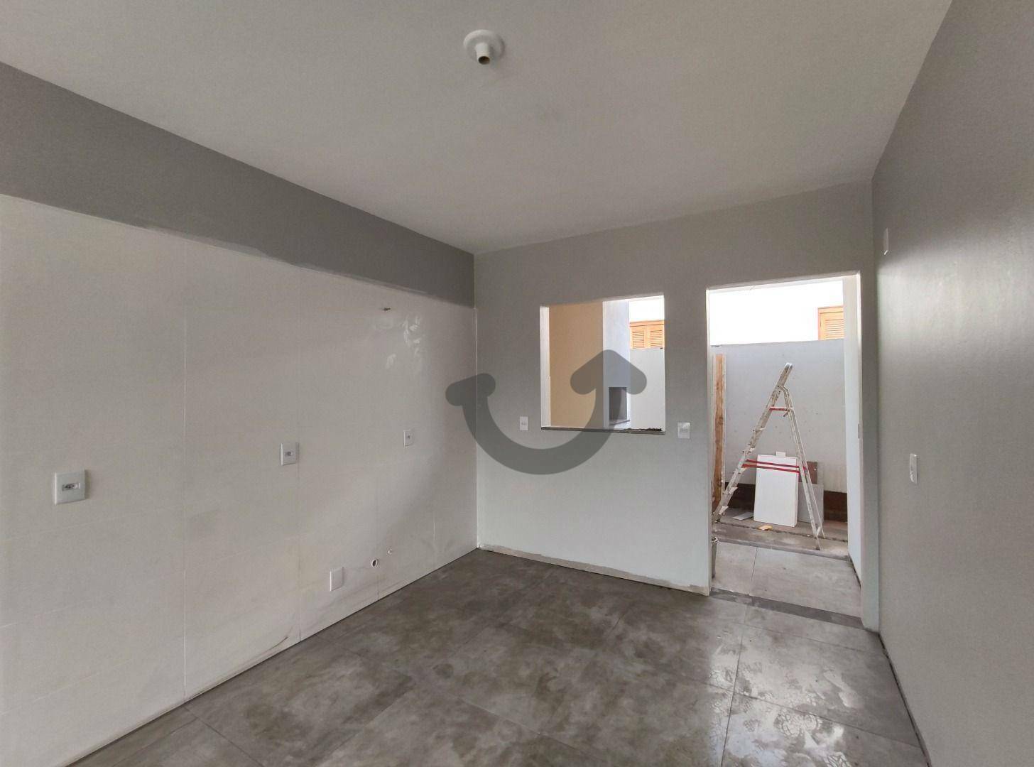 Casa à venda com 3 quartos, 69m² - Foto 4