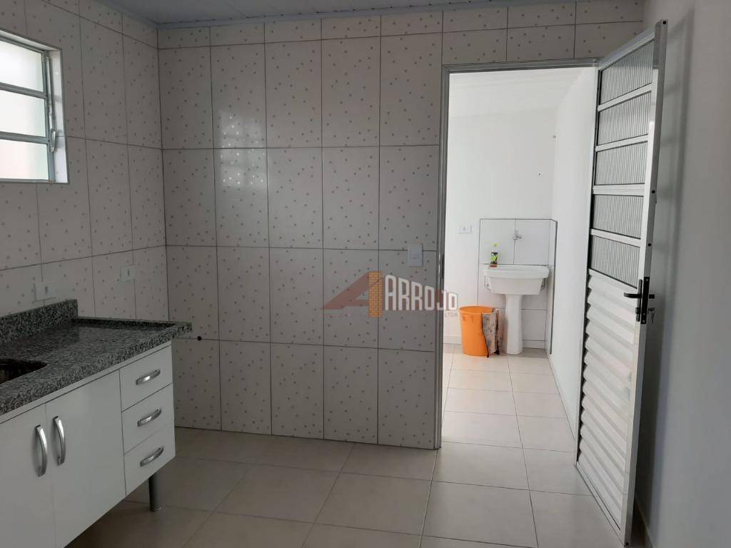 Casa à venda com 4 quartos, 120m² - Foto 6