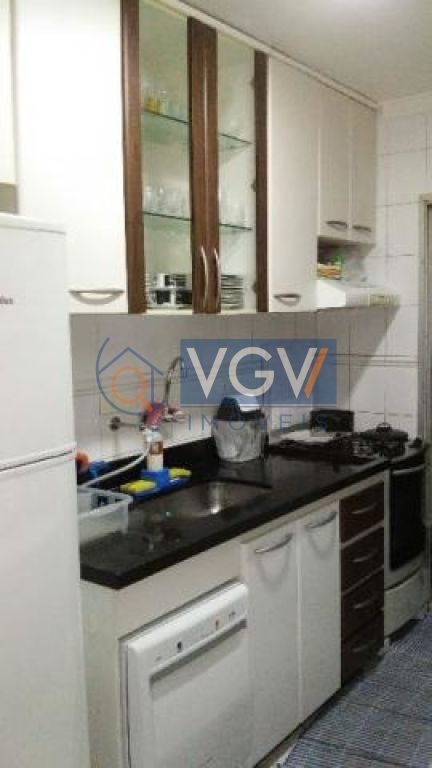 Apartamento à venda com 2 quartos, 68m² - Foto 8