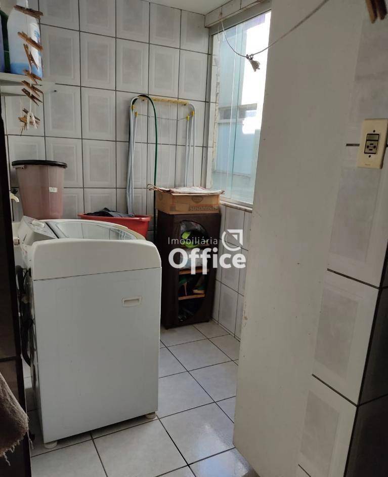 Apartamento à venda com 2 quartos, 66m² - Foto 6