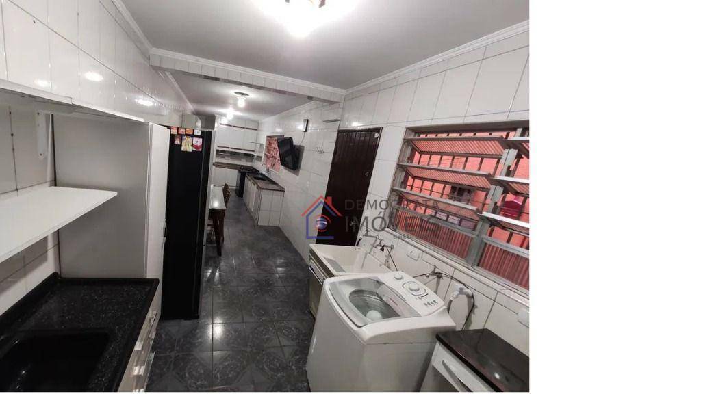 Sobrado à venda com 3 quartos, 178m² - Foto 6