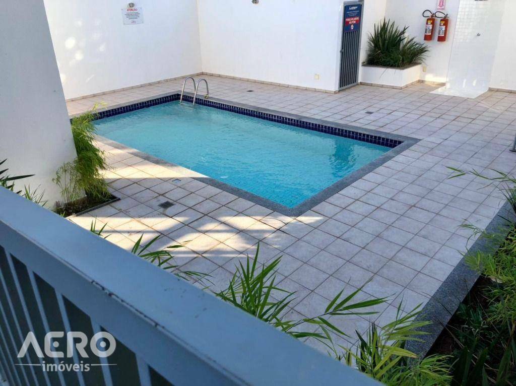 Apartamento para alugar com 2 quartos, 55m² - Foto 9