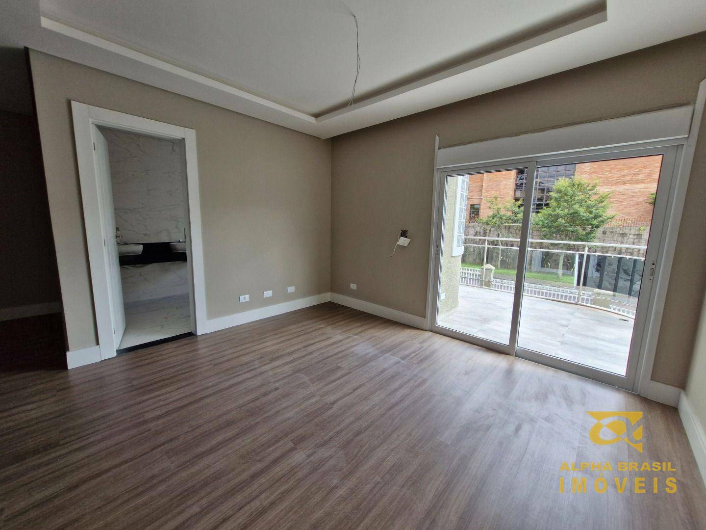Casa à venda com 4 quartos, 371m² - Foto 16