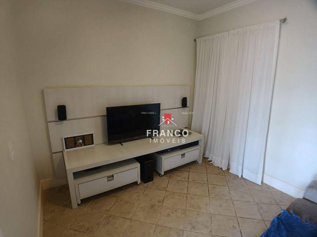 Casa de Condomínio à venda com 3 quartos, 220m² - Foto 25