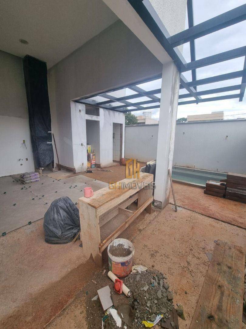 Casa de Condomínio à venda com 4 quartos, 169m² - Foto 8